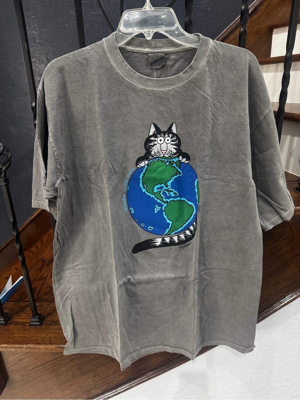 New NWT B. Kliban Crazy Shirts Hawaii Cat Earth Collectible T-Shirt XL